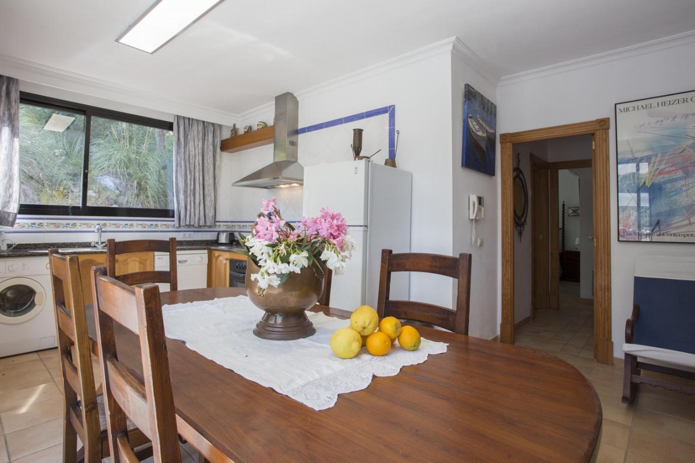 Villa With Private Mountain Ideal Runners Trailers Near Beach Approx 5 Min Walking Beach,Property Belong Puerto Pollensa Villas And Apartments Экстерьер фото